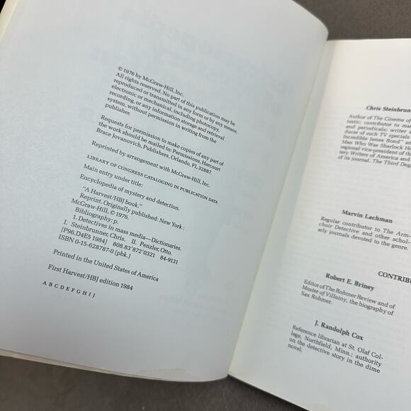 Encyclopedia of Mystery & Detection Paperback by Chris Steinbrunner Otto Penzler - Picture 7 of 11